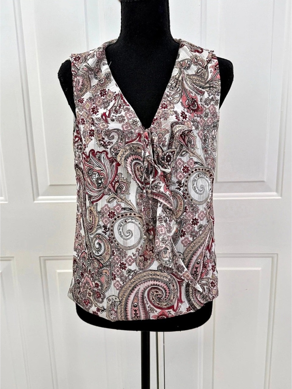 White House Black Market Paisley Tie Front Blouse in Pink & White Size 2 Like